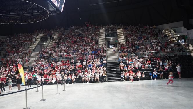 Euro 2024. Tysiące fanów piłki nożnej w Strefie Kibica w hali Urania. Zobacz zdjęcia