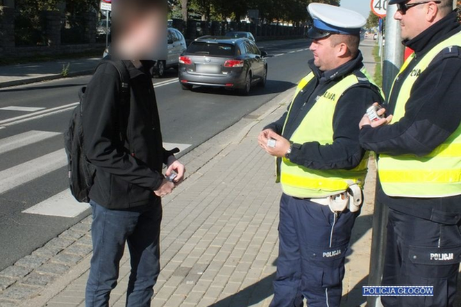 Piesi wciąż lekceważą przepisy