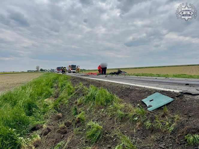 Tragiczny wypadek w Bieńkowicach. Nie żyje kierowca osobówki