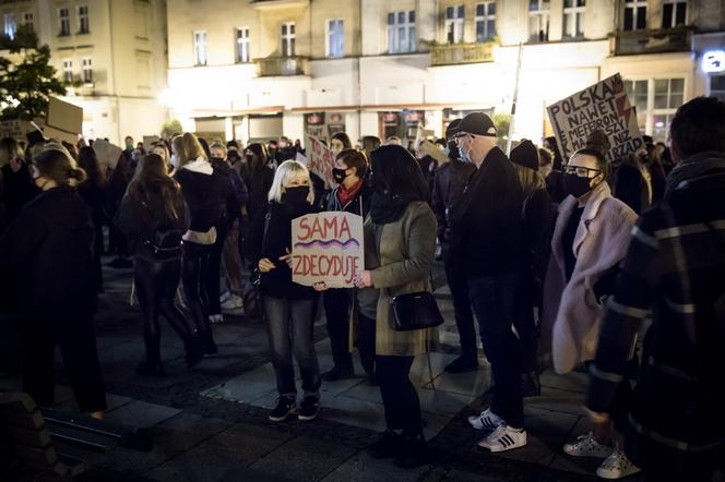 Prezydent Kalisza po stronie protestujących kobiet. Wsłuchajcie się w ich argumenty