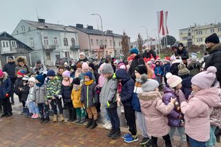 Na rynku w Mordach stanęła choinka