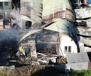 Płonie wielka hala pod Warszawą