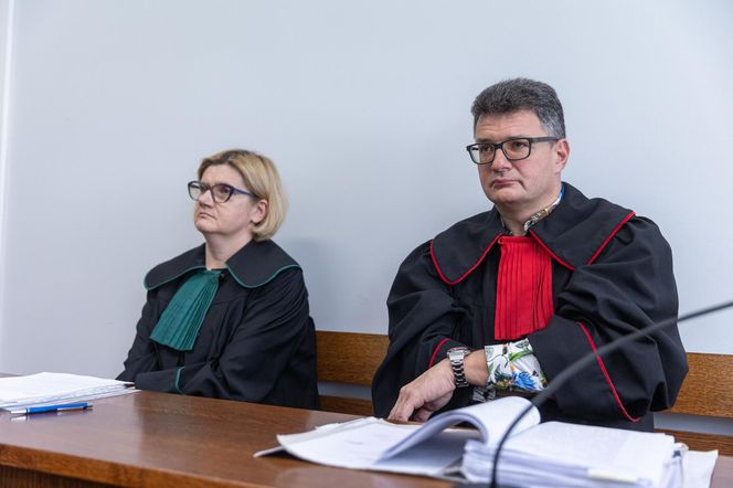 Proces Krzysztofa Ś.byłego dyrektora fundacji Filipa Chajzera. Jest oskarżony o przywłaszczenie 700 tys. zł.