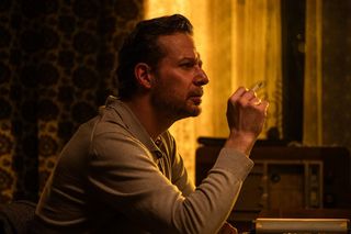 Gra z Cieniem, odcinek 12: Tomasz znajdzie zwłoki zabitej Dziuni! Nina odkryje, kim jest major Kosek? - WIDEO, ZDJĘCIA