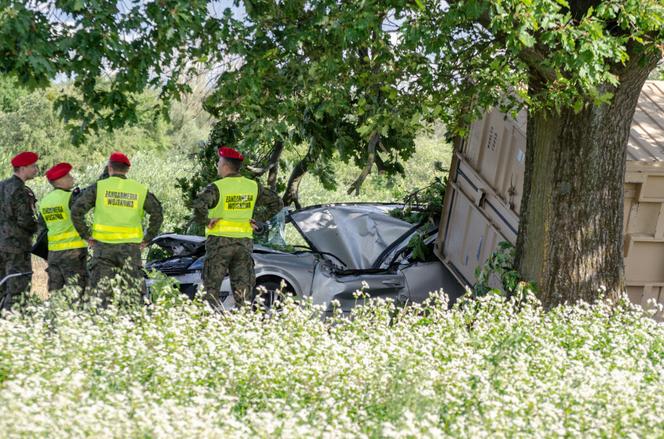 Tragiczny wypadek w Lubuskiem. Kobieta zginęła przygnieciona kontenerem wojsk USA