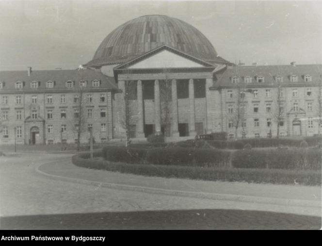 Projekt kościoła powstał w 1924 roku i był wzorowany na rzymskim Panteonie