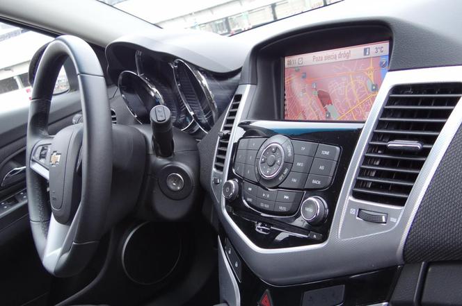 Chevrolet Cruze hatchback wygodne i nowoczesne wnętrze