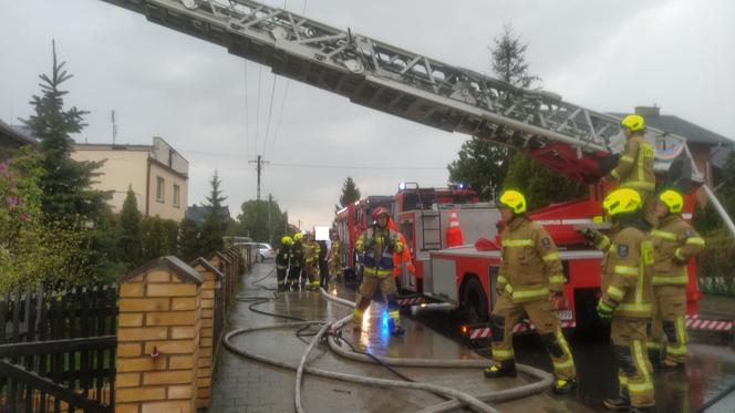 Piorun uderzył w dom jednorodzinny w Dąbczu