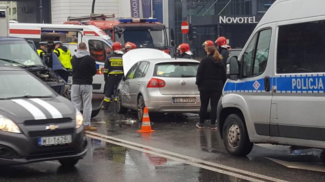 5 Wypadek na skrzyżowaniu Piłsudskiego z Sienkiewicza