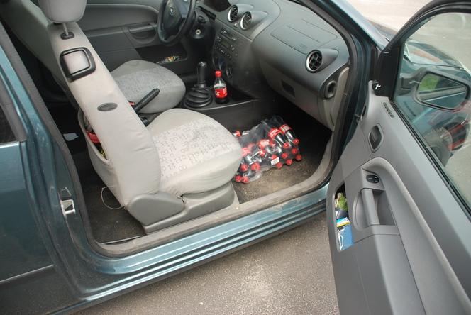 Miłośnicy drinków w rękach policji. Kradli tylko dwie rzeczy