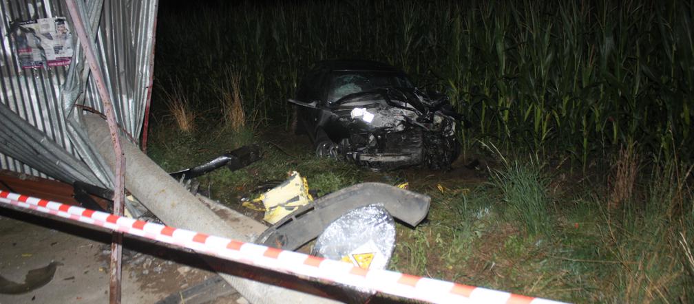 Poważny wypadek w gminie Grudziądz. 19-latek całkowicie zniszczył auto