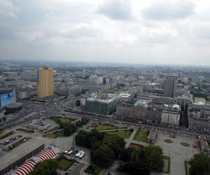 Aż trudno uwierzyć, że tak 20 lat temu wyglądała Warszawa. Miasto nie do poznania!