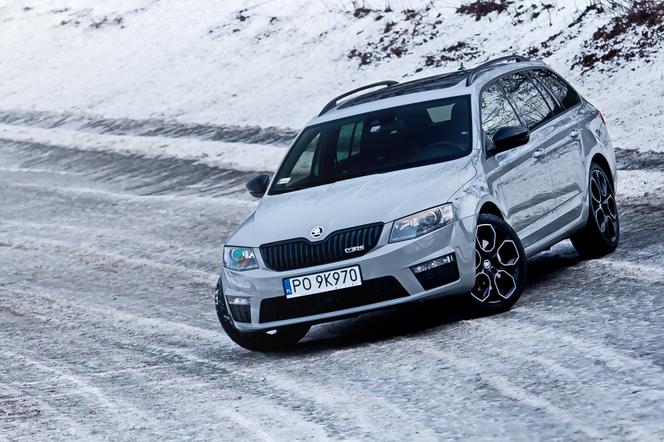 TEST Skoda Octavia Combi RS230 2.0 TSI: praktycznie, rodzinnie, szybko i drogo