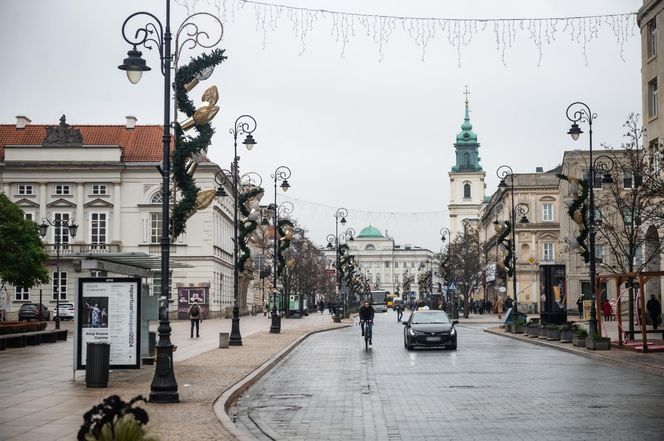 Montaż iluminacji świątecznej w Warszawie