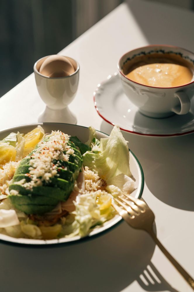 Dieta bez pieczywa zyskuje na popularności. Jak ją stosować i czym zastąpić tradycyjny chleb?