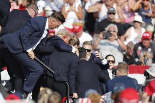 Strażak zasłaniał własnym ciałem rodzinę. Zginął podczas zamachu na Donalda Trumpa