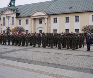 Tak białostoczanie uczcili Narodowe Święto Niepodległości 2024 w Białymstoku [ZDJĘCIA]