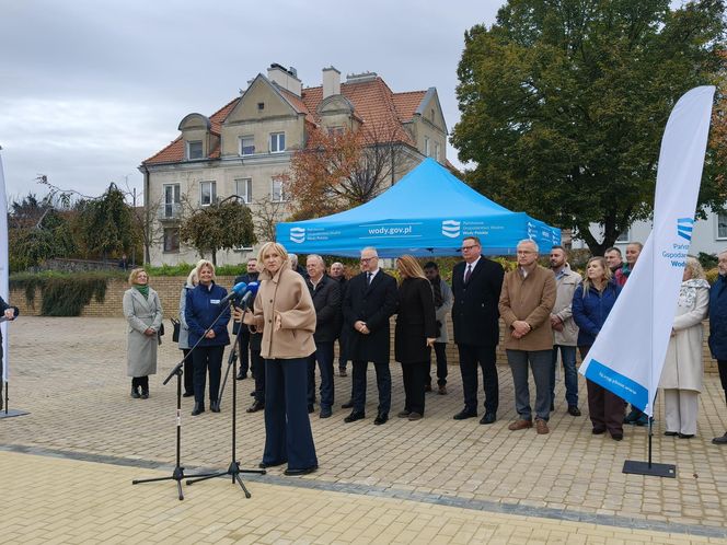 Nabrzeże miasta na Mazurach zmieniło się nie do poznania. Tak wygląda po remoncie