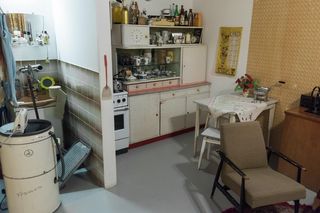 Te przedmioty w PRL-u miał w domu każdy. Dziś są warte fortunę. Sprawdź, czy nie masz na strychu 
