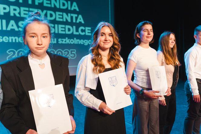 Blisko 700 najzdolniejszych siedleckich uczniów z nagrodami za dokonania w nauce!