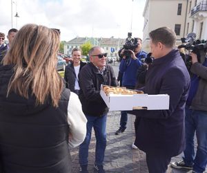 Rafał Trzaskowski w Skarżysku-Kamiennej. 19 maja 2025