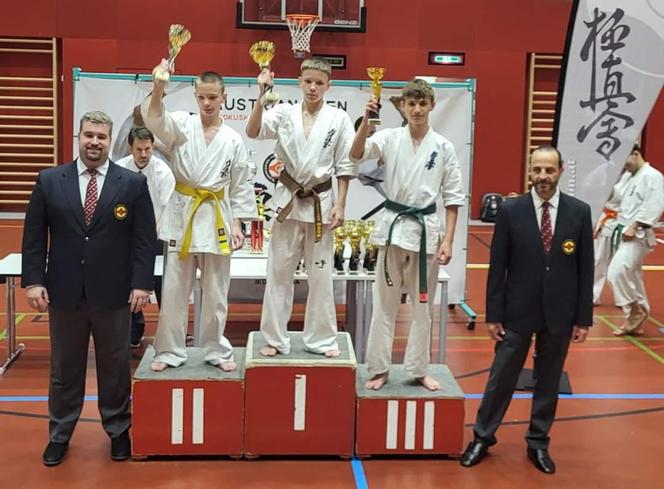 AUSTRIAN OPEN i 8 medali dla zawodników Kaliskiego Klubu Karate Kyokushinkai.