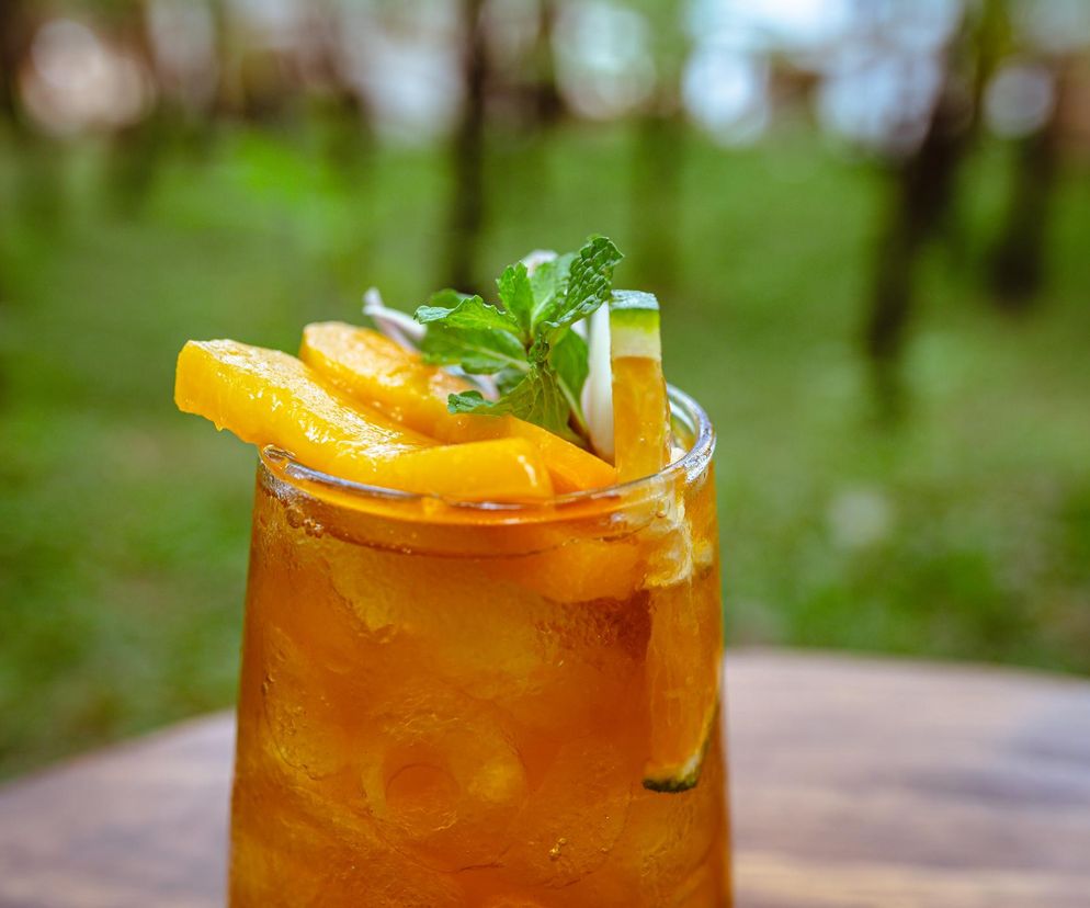 Smaczniejsza od wody, a nawadnia tak samo. Pij, by pozbyć się zmarszczek