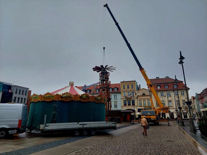 Bydgoszczanie już myślą o Świętach Bożego Narodzenia. To jedyny w Polsce jarmark na moście