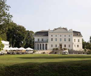 Pałac Popielów w Kurozwękach
