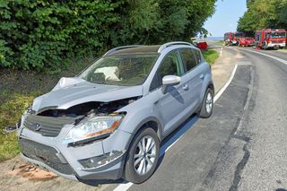 Wola Łagowska. 72-letni motorowerzysta nie żyje. Zderzył się z fordem 32-latka [ZDJĘCIA].