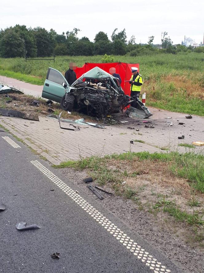 Tragiczny wypadek na trasie Nakło - Paterek. Nie żyje 32-letni mężczyzna! [ZDJĘCIA]