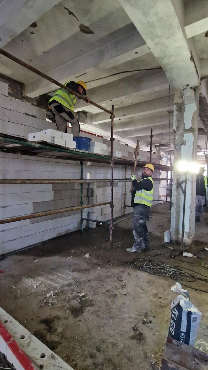 Ruszyła budowa nowej pływalni Akwawit w Lesznie. Kiedy gotowa i co w niej będzie?