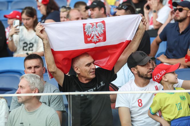 Kibice na meczu gwiazd Polska - Brazylia na Stadionie Śląskim