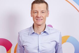 Marcin Mroczek korzysta z aplikacji randkowej? Aktor ostrzega fanów