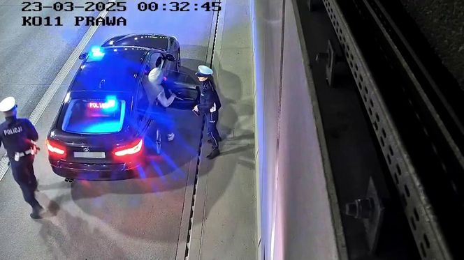 Zadzwonił na numer alarmowy i poprosił o podwózkę. Z tunelu na S2 wywiozła go policja
