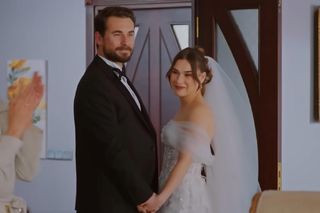 Miłość i nadzieja. Sila i Kuzey wezmą ślub w ostatnim odcinku! Finał tureckiego serialu już w grudniu - ZDJĘCIA