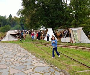 Odbywający się w Mrozach Festyn Archeologiczny to wydarzenie, które z roku na rok przyciąga coraz więcej umieszkańców regionu i turystów