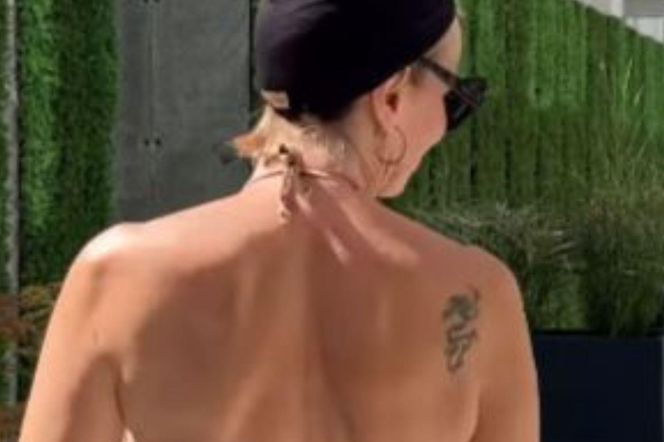 52-letnia Paulina Smaszcz odsłoniła plecy aż po… rozległy tatuaż