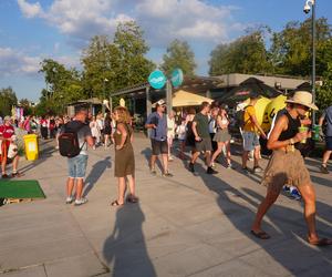 Olsztyn Green Festival 2024. Tłumy na plaży miejskiej. Zobacz zdjęcia z drugiego dnia!