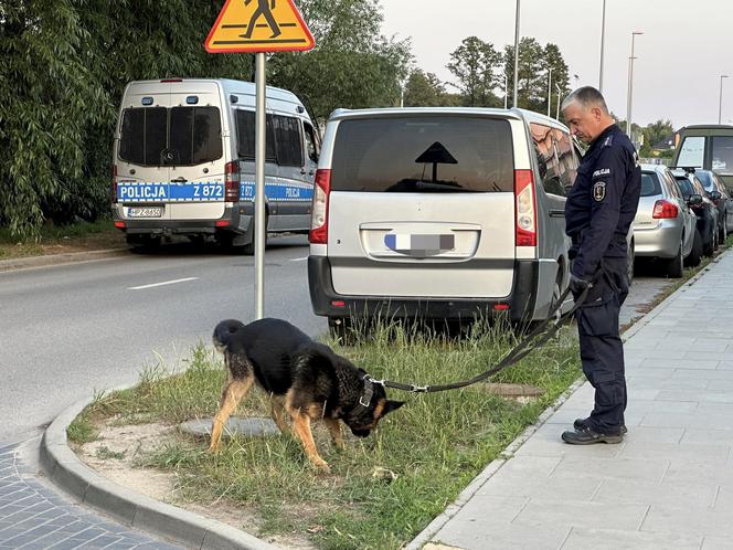 16-latek pchnięty nożem. Bijatyka zakończyłą się fatalnie. Policja szuka sprawcy