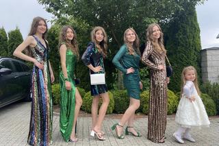 Kieleckie pięcioraczki na Balu Ósmoklasisty i bierzmowaniu