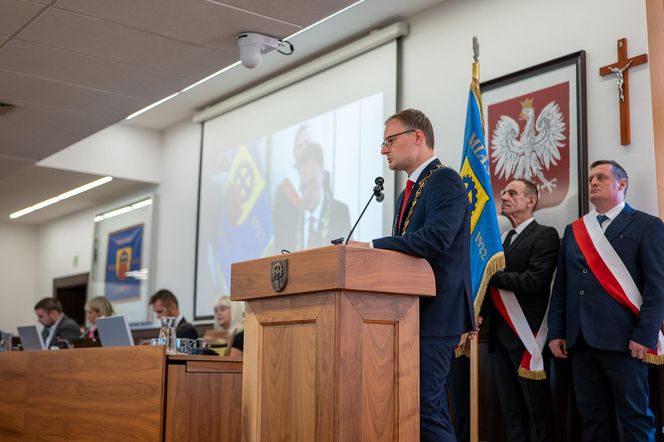 Zaprzysiężenie nowego prezydenta Zabrza. Kamil Żbikowski złożył ślubowanie i zwrócił się do mieszkańców