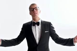 Justin Bieber w reklamie na Super Bowl 2017 radzi, jak się dobrze bawić!