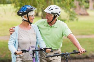 Sport dla seniora: jazda na rowerze