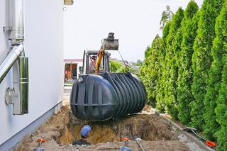 Bezodpływowe zbiorniki na deszczówkę tylko na zgłoszenie. Od kiedy nowe przepisy?