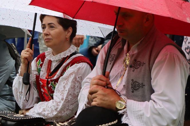 Odpust w Gietrzwałdzie. Do słynącej z Objawień Maryjnych miejscowości przyjechały tłumy