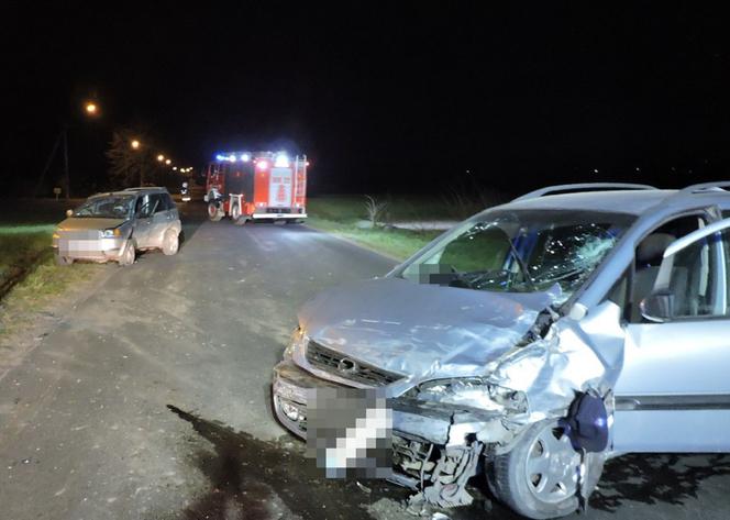 Groźny wypadek koło Włocławka. Kierowcy trafili do szpitala! 