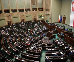 Sejm zadecydował o e-fakturach. Wiemy kiedy zostaną wdrożone
