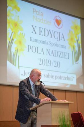 Fundacja "Pomóż Im". Po raz dziesiąty zaczęli siać Pola Nadziei [ZDJĘCIA]