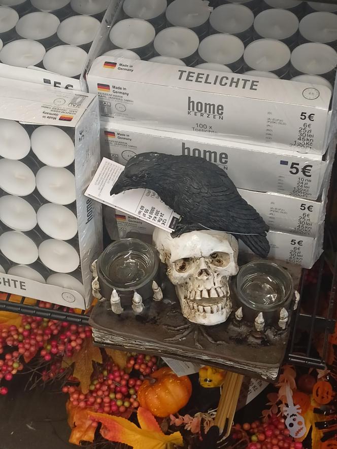 Halloween w sierpniu. Producenci nie tracą czasu!